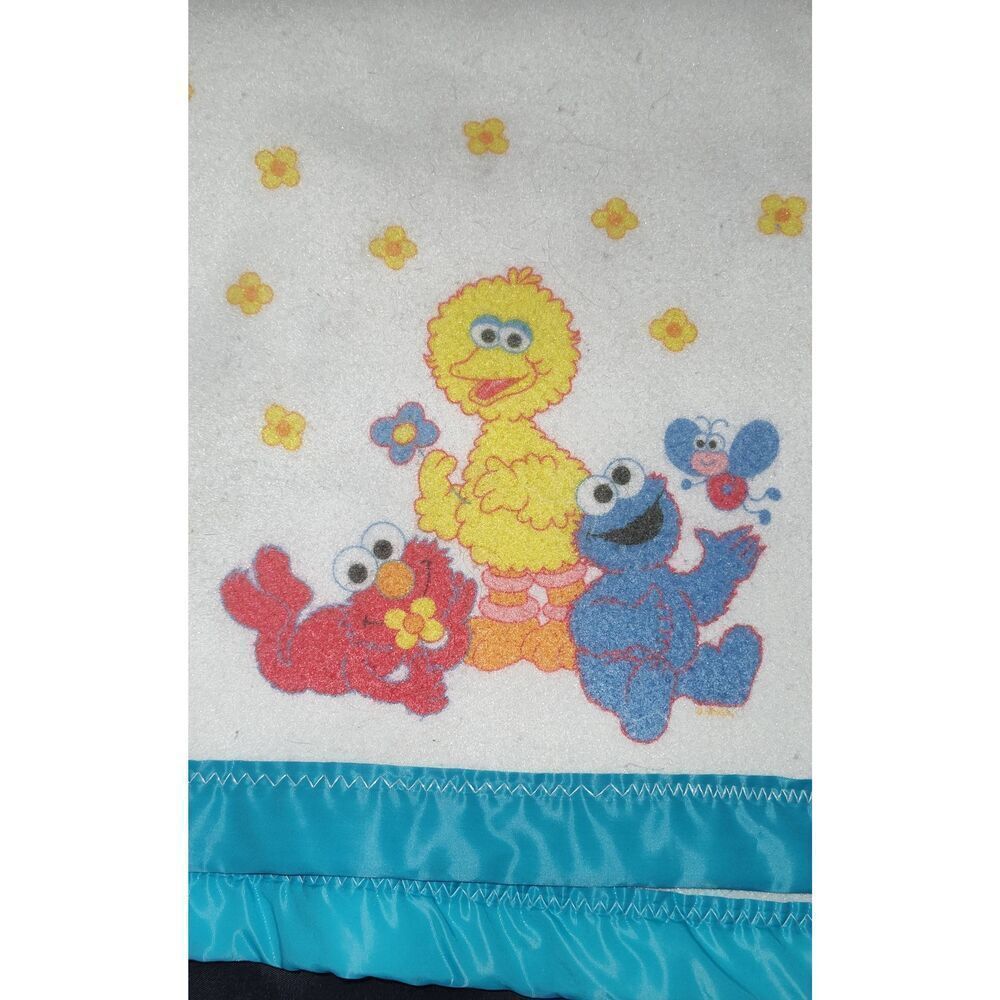 Vtg Riegel Sesame Street Crib Blanket Comforter Made in USA Rare!  46 x 37.5"